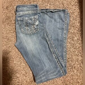 Elegant Boot Cut Jeans with Embellished Pocket